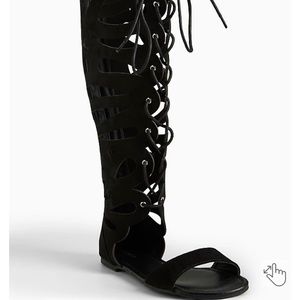 TORRID SCALLOP LACE UP GLADIATOR SANDALS